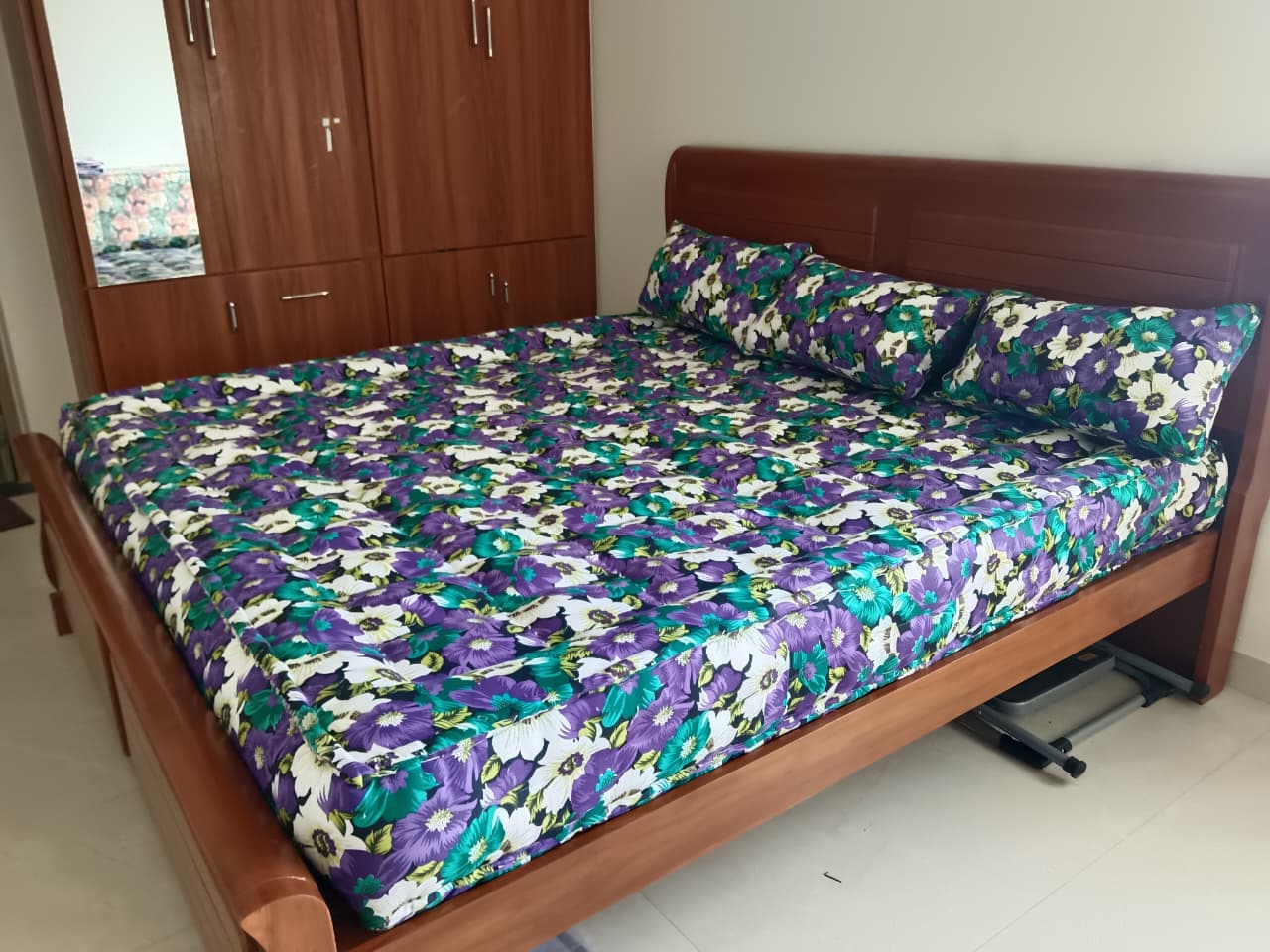 6x6 Bed